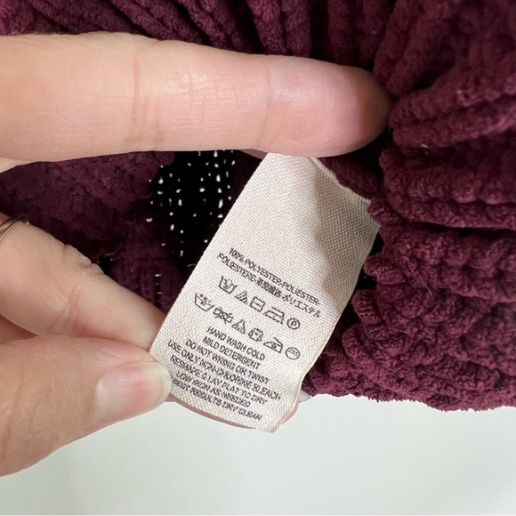 FREE PEOPLE Sticks and Stones Cropped Chenille cable knit Sweater sz Small - Picture 8 of 12